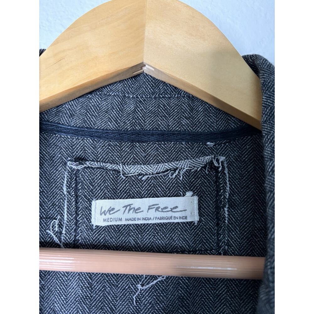 Free People We The Free Brooks Pintuck Tunic in Charcoal Gray Distressed Size M - Picture 2 of 4